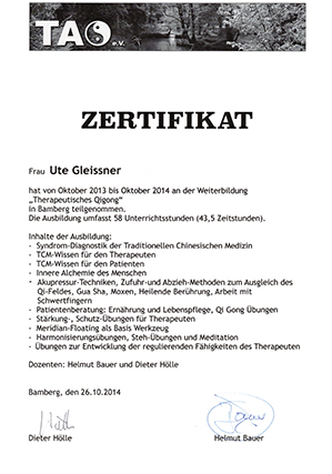 Zertifikat auf weißem Hintergrund betätigt die Teilnahme von Ute Gleissner an der Weiterbildung "Therapeutisches Qigong"